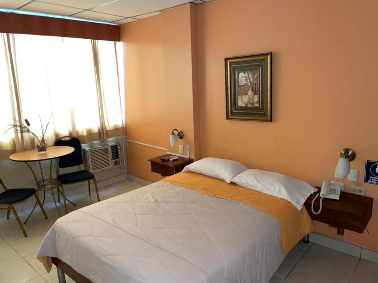 Tropical Inn Hotel Guayaquil Bagian luar foto
