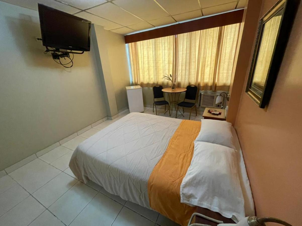 Tropical Inn Hotel Guayaquil Bagian luar foto