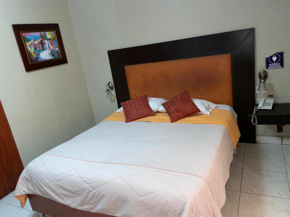 Tropical Inn Hotel Guayaquil Bagian luar foto