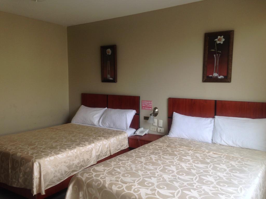 Tropical Inn Hotel Guayaquil Bagian luar foto