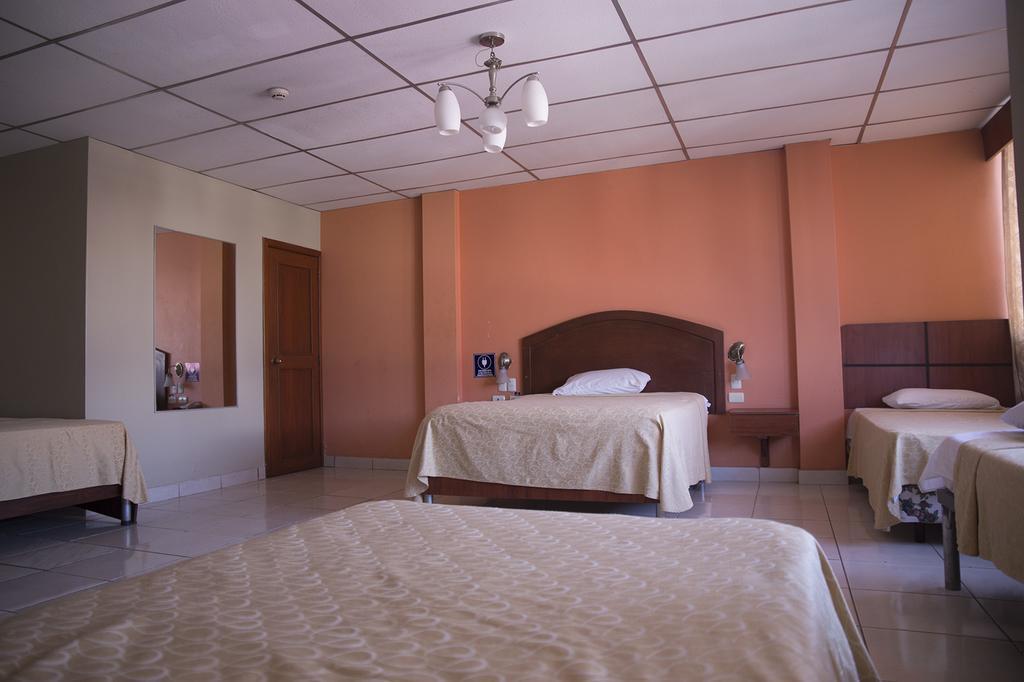 Tropical Inn Hotel Guayaquil Bagian luar foto