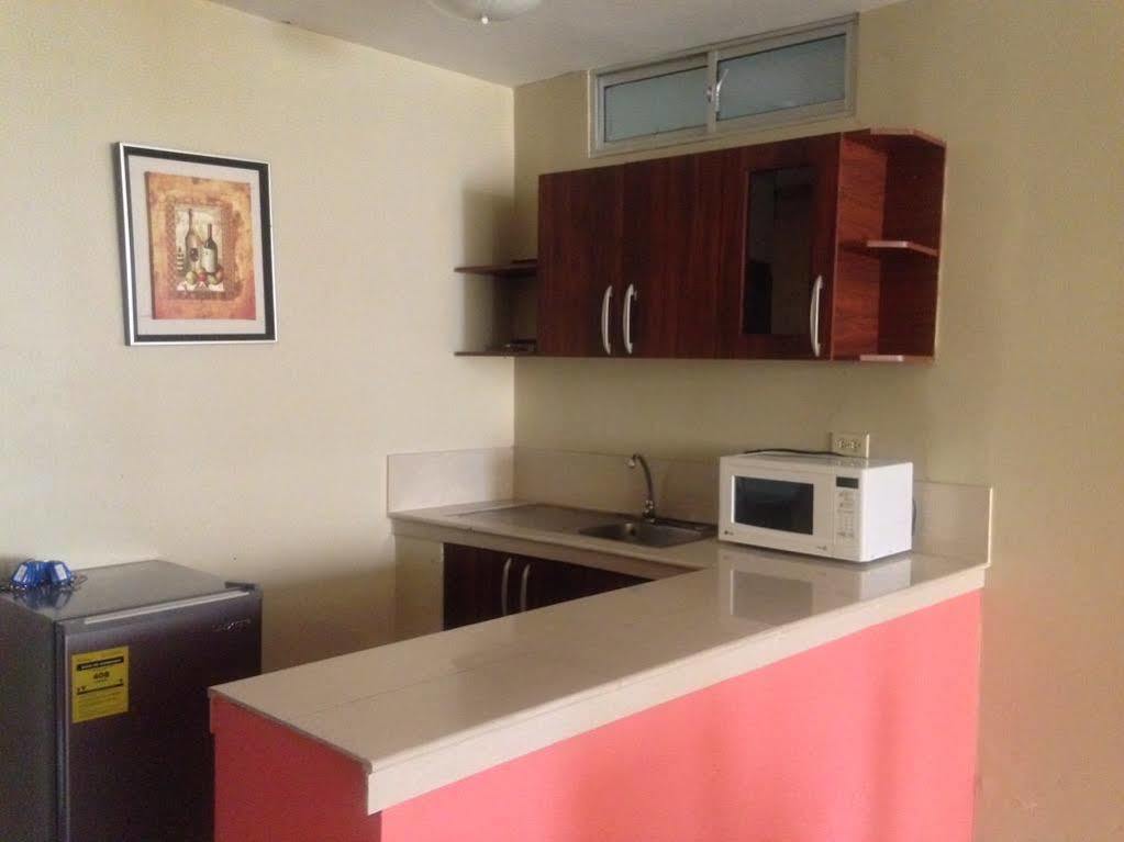 Tropical Inn Hotel Guayaquil Bagian luar foto