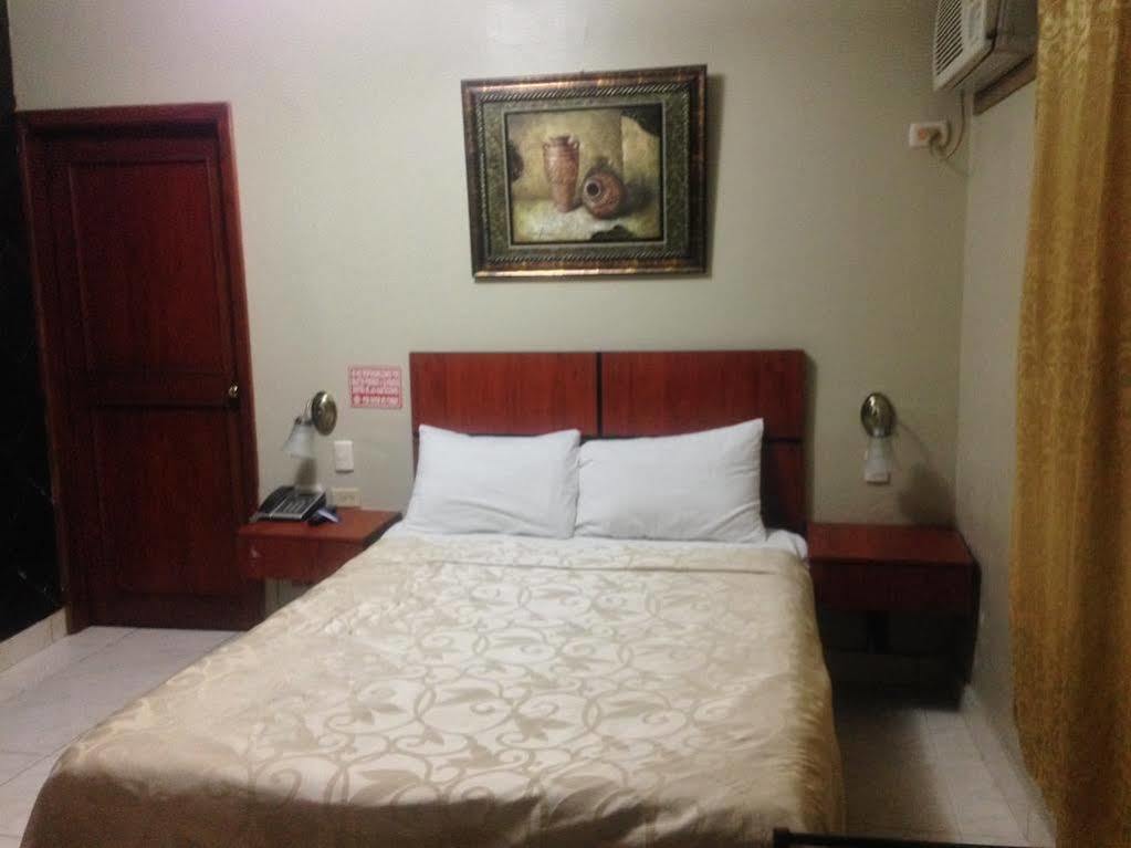 Tropical Inn Hotel Guayaquil Bagian luar foto